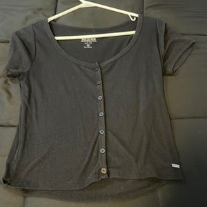 Never really worn, it’s in great condition.